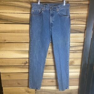 Vintage USA 90s Levi’s 512 Slim Fit Taper leg Classic Blue Denim Jeans 34x32
